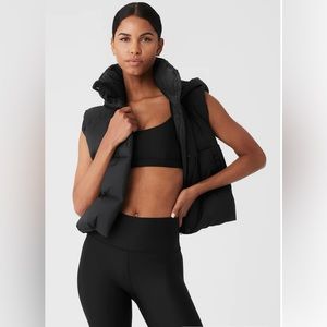 Alo Yoga Gold Rush Puffer Vest